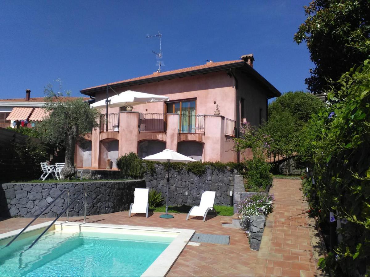 La Corte Di Bafe B&B "Slow Life" ซัฟเฟรานา เอตเนอา ภายนอก รูปภาพ