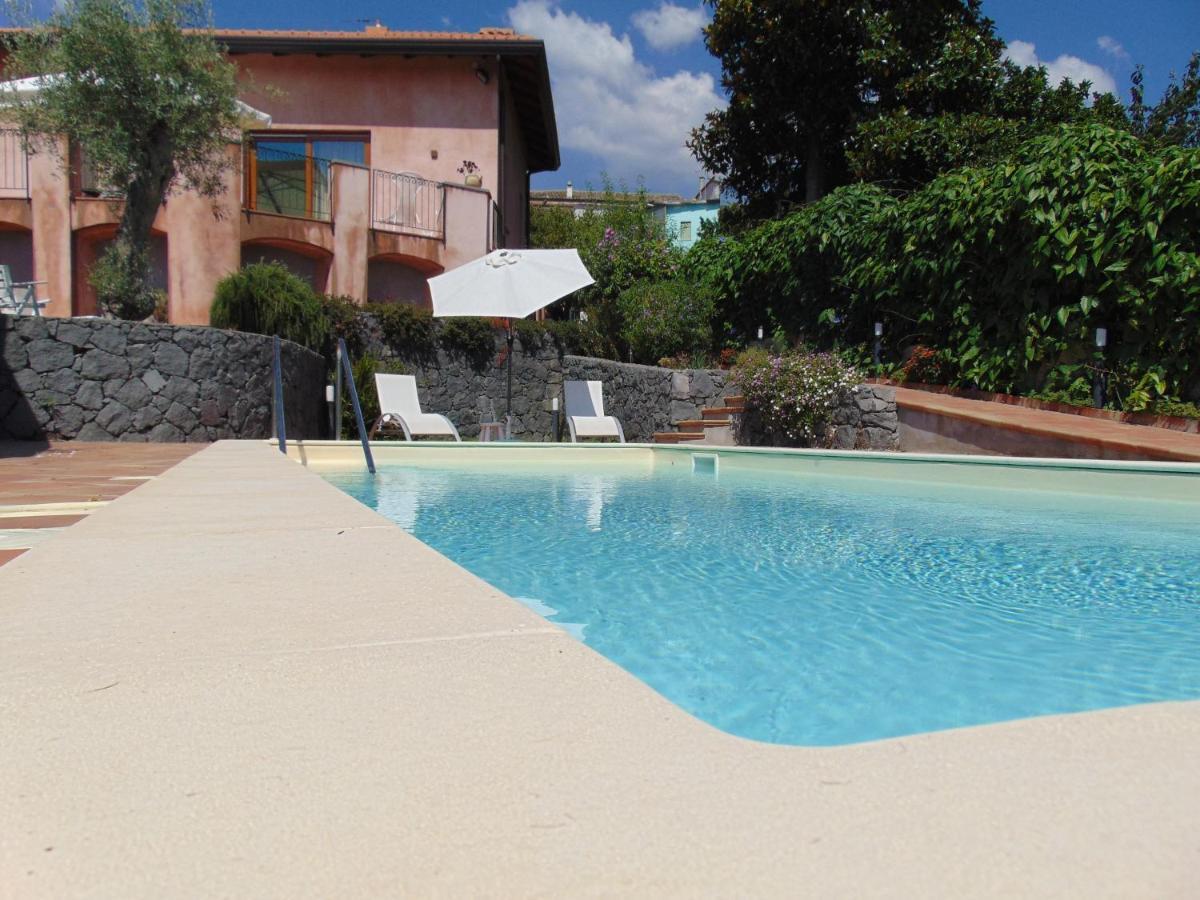 La Corte Di Bafe B&B "Slow Life" ซัฟเฟรานา เอตเนอา ภายนอก รูปภาพ