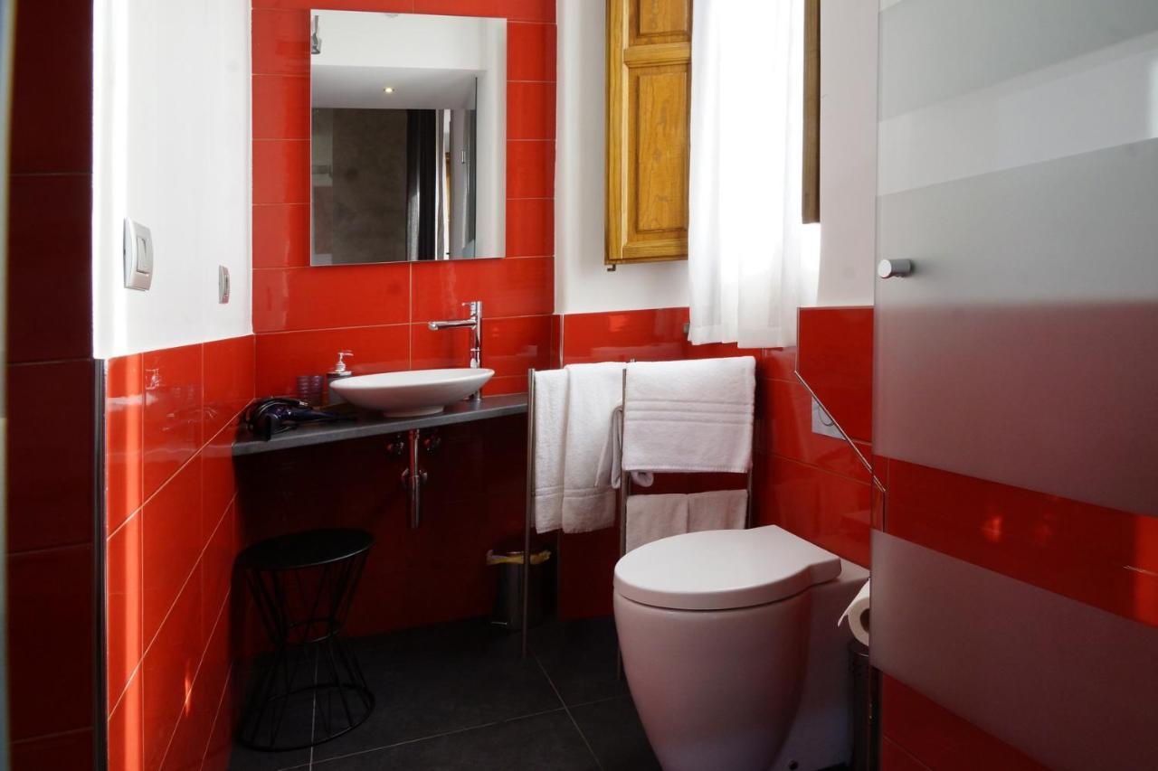 La Corte Di Bafe B&B "Slow Life" ซัฟเฟรานา เอตเนอา ภายนอก รูปภาพ