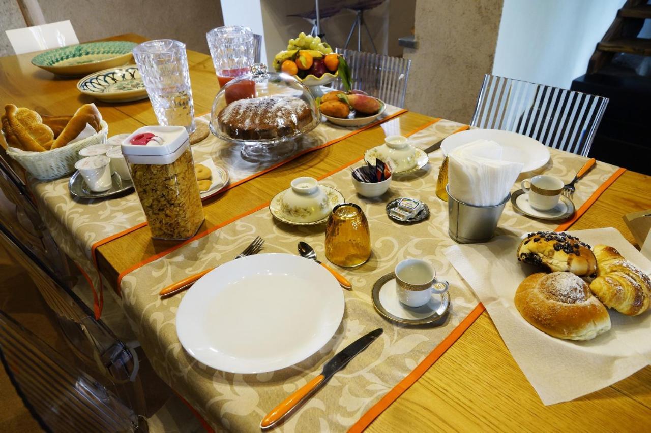 La Corte Di Bafe B&B "Slow Life" ซัฟเฟรานา เอตเนอา ภายนอก รูปภาพ